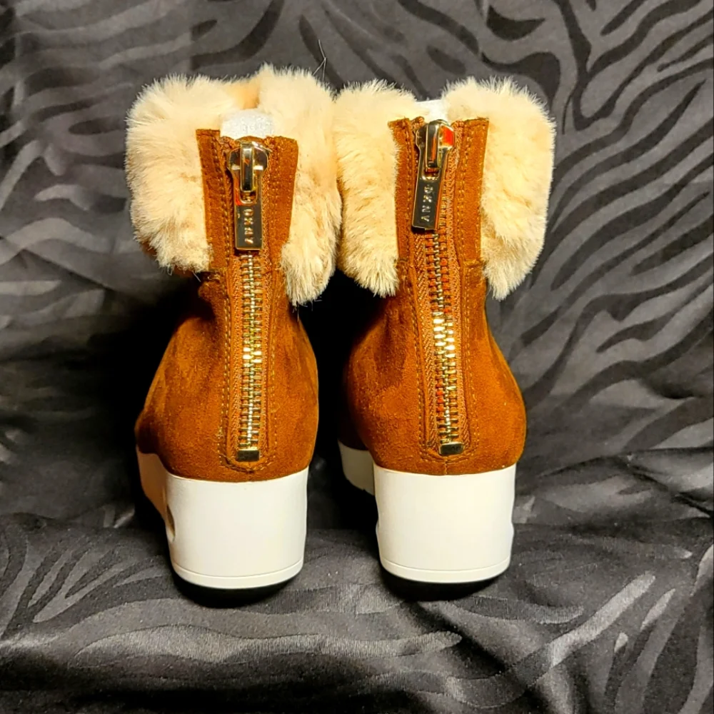 Authentic DKNY Wedge Bootie - Picture 4 of 5